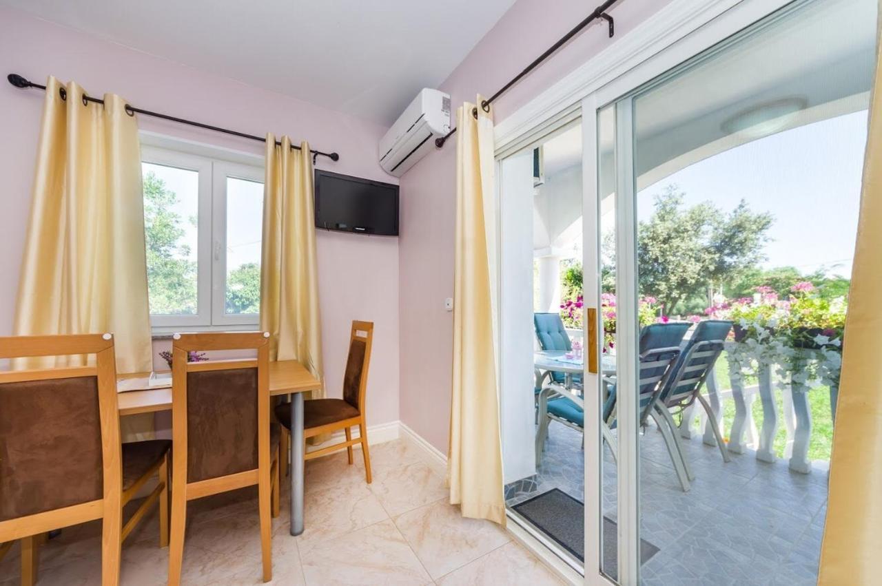Apartments With A Parking Space Zaton, Zadar - 15000 Zaton  Extérieur photo